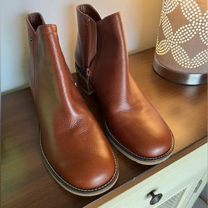 COPY - ROCKPORT Womens leather boots size 9 NWOT